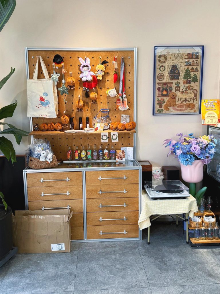 展示架 / 商用洞洞板 / ID1046976251354 - 主图